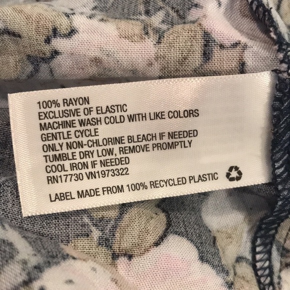 NWT Women’s Navy Floral Print Long Sleeve Tiered Babydoll Dress - Wild Fable M - Picture 7 of 7